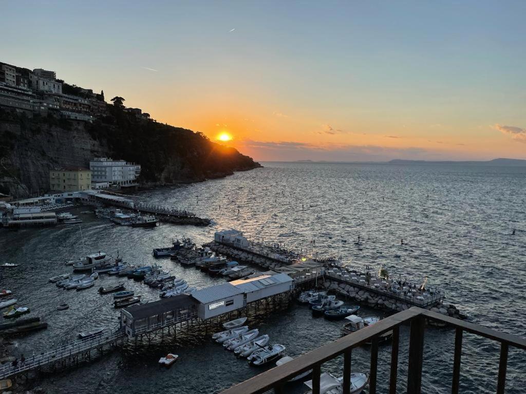 Casa A Mare Bed & Breakfast Sorrento Exterior photo